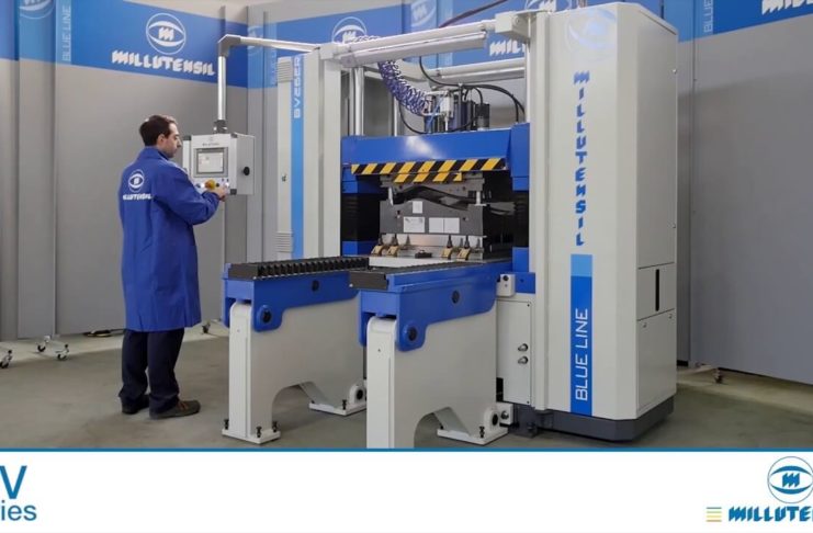 Millutensil Spotting presses with rotary tables for two and three-component moulds