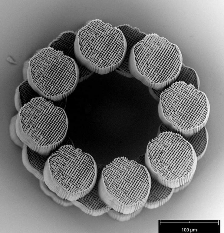 Nanoscale ring structure 