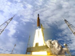 Tuesday’s marvels of engineering: World’s most powerful rocket set